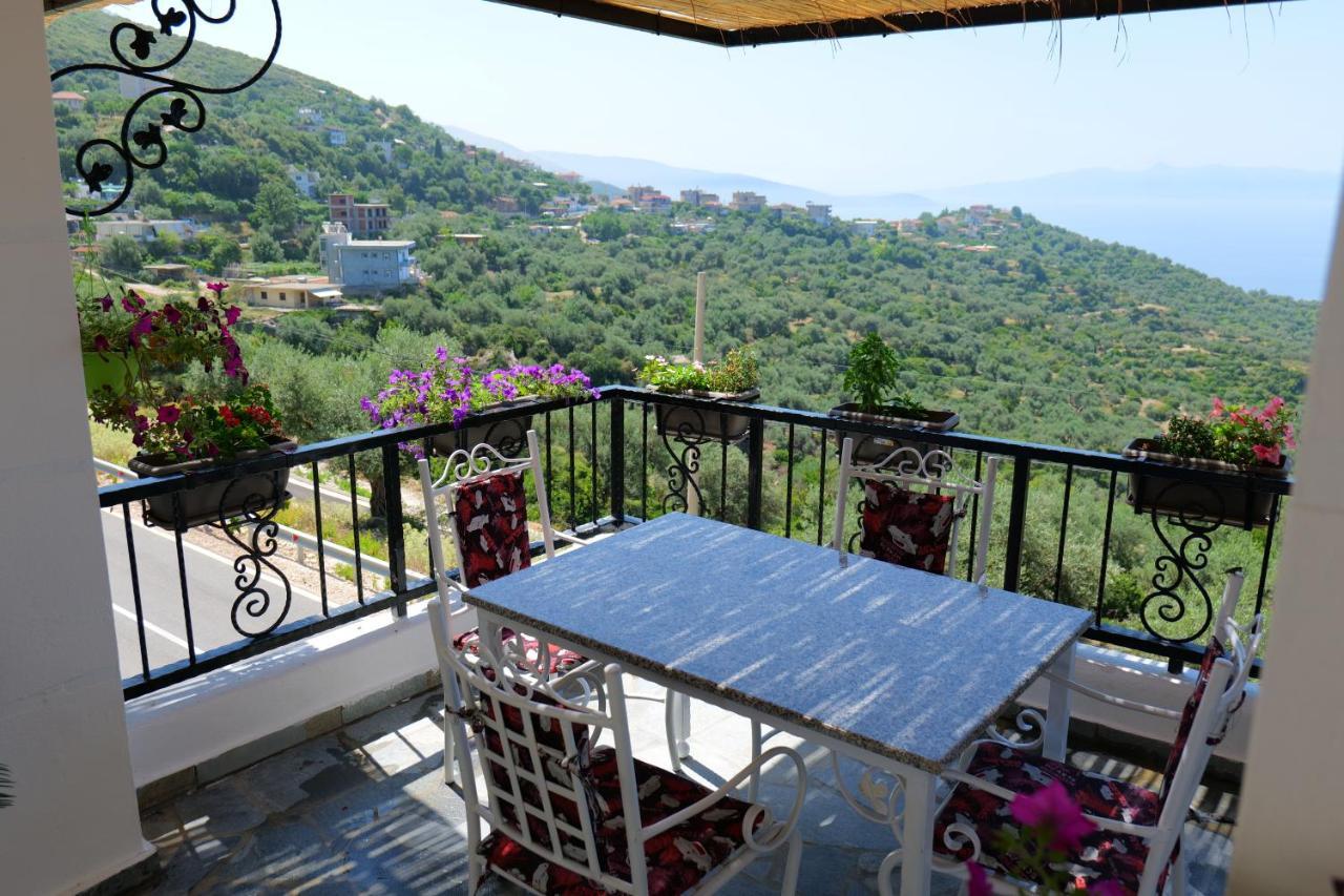 Vila Panorama Piqeras Bed & Breakfast Екстериор снимка