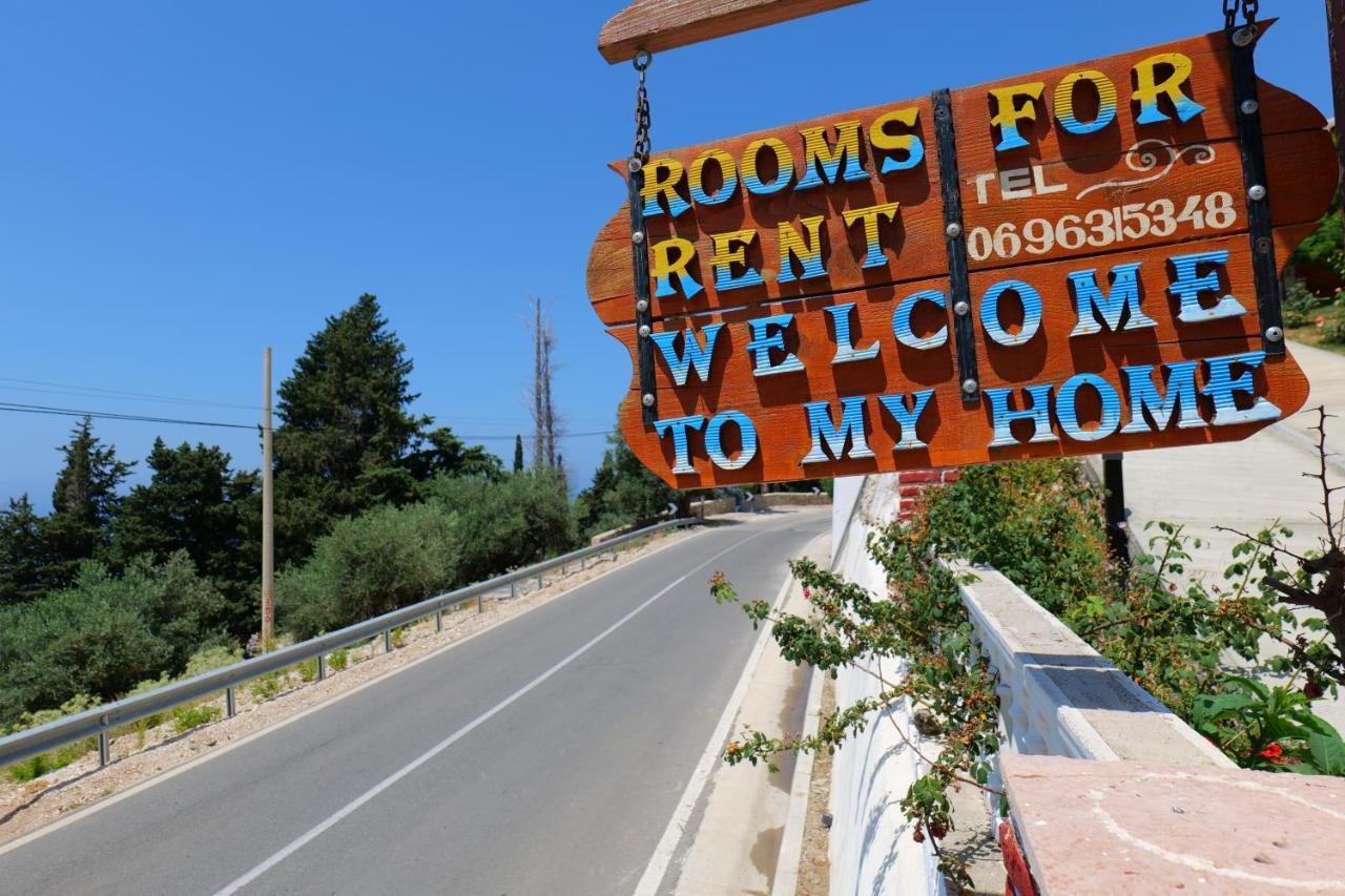 Vila Panorama Piqeras Bed & Breakfast Екстериор снимка