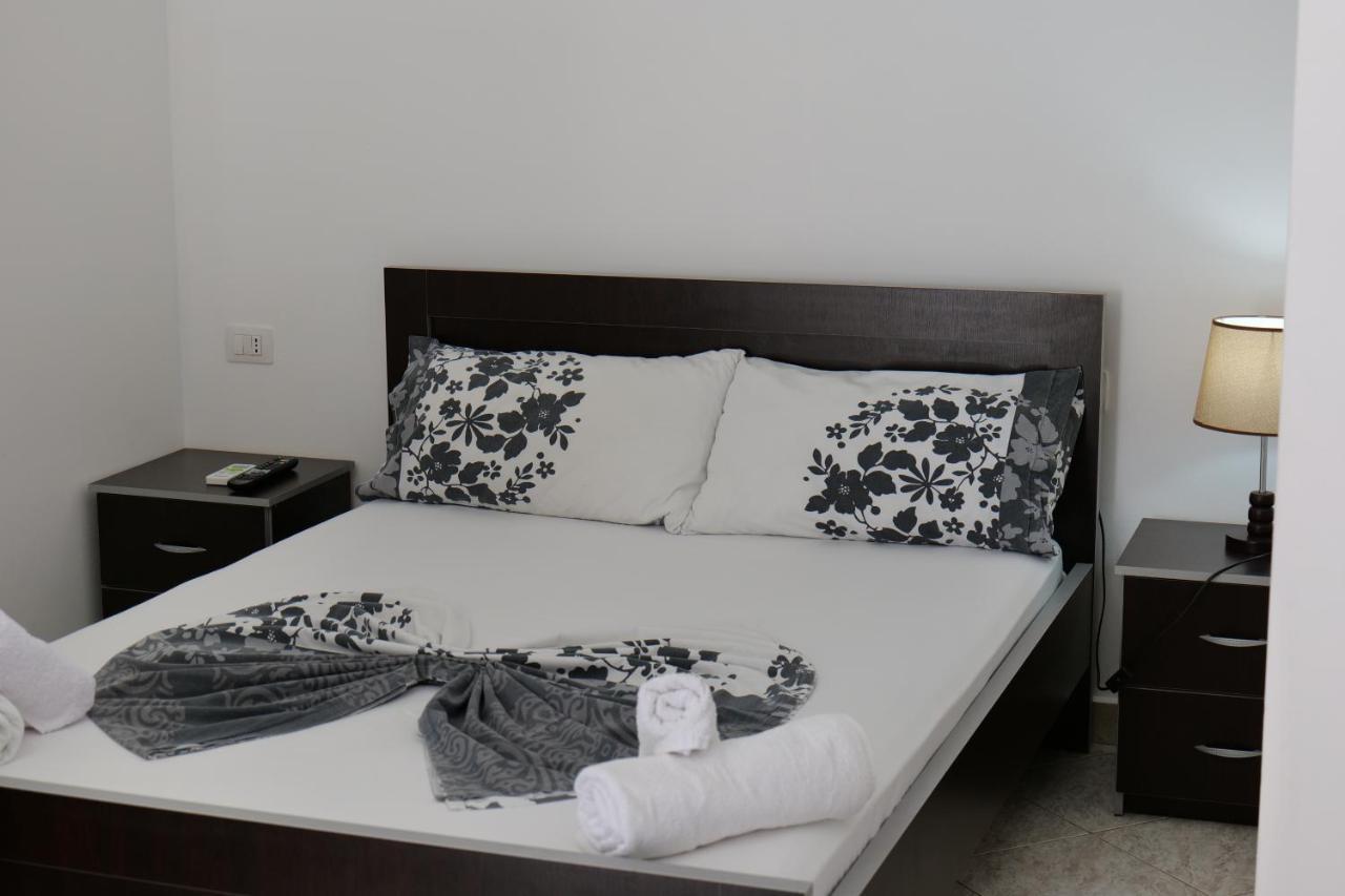 Vila Panorama Piqeras Bed & Breakfast Екстериор снимка