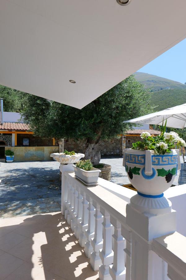 Vila Panorama Piqeras Bed & Breakfast Екстериор снимка