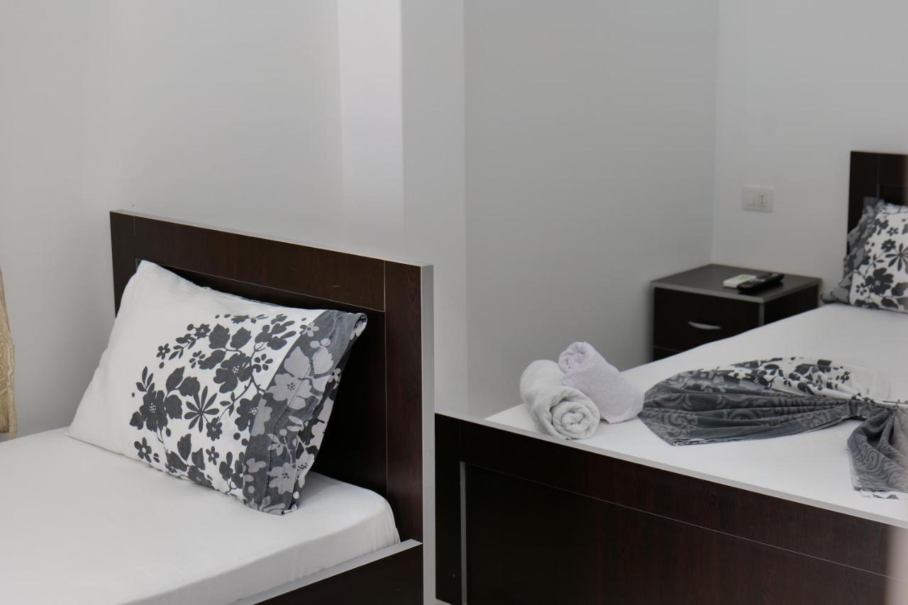 Vila Panorama Piqeras Bed & Breakfast Екстериор снимка