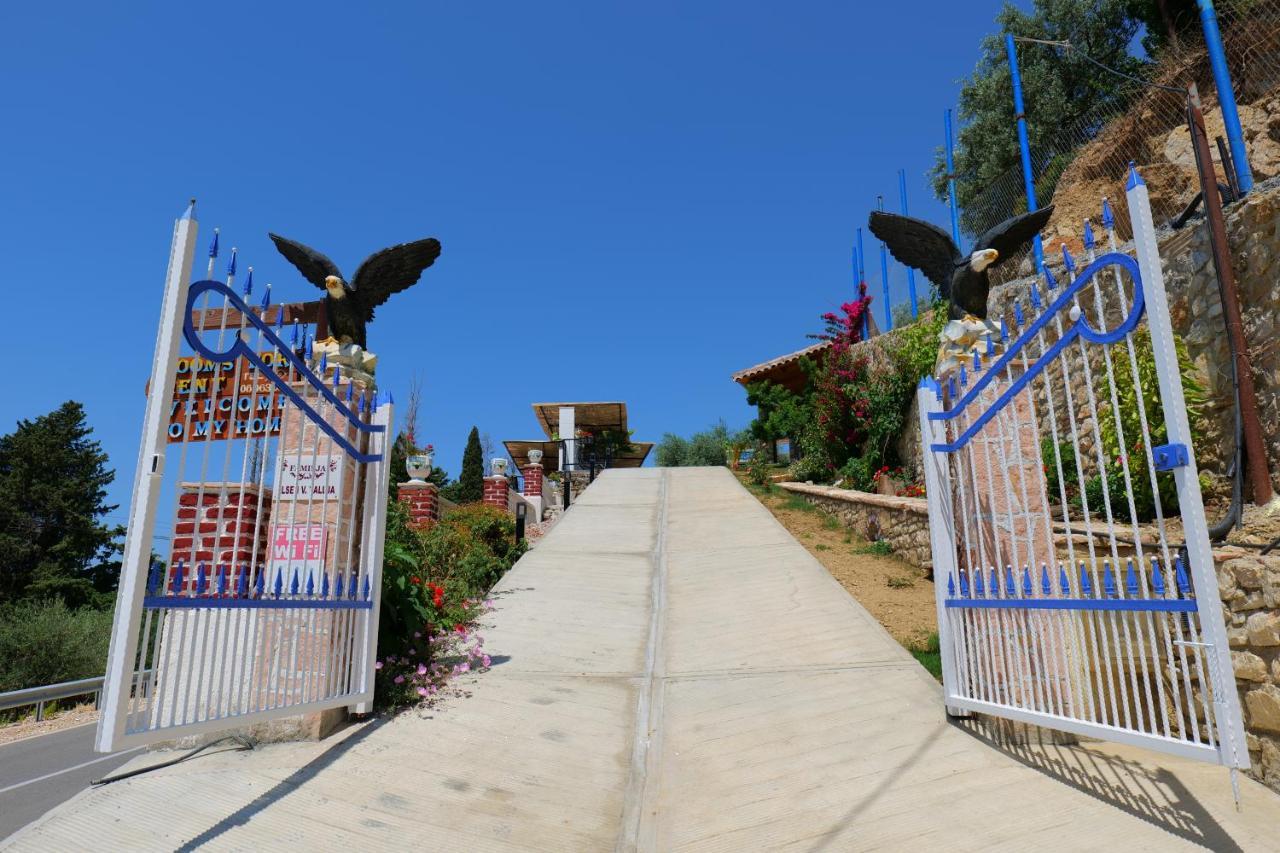 Vila Panorama Piqeras Bed & Breakfast Екстериор снимка