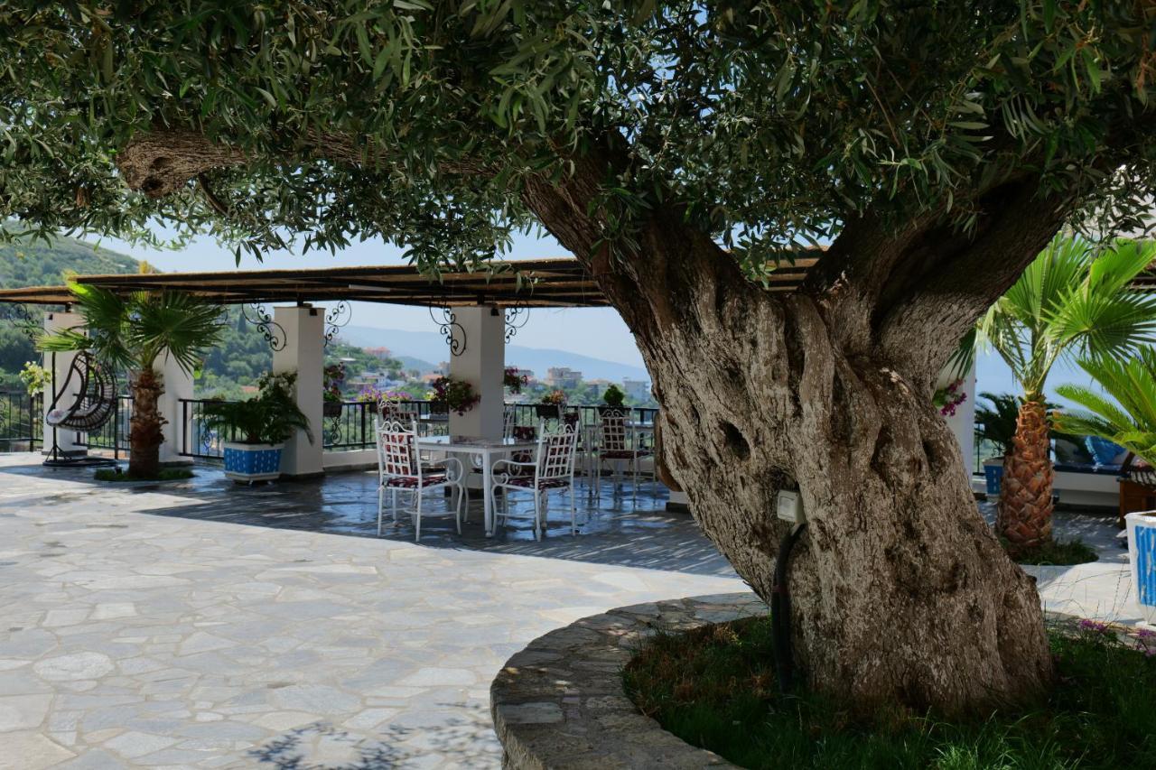 Vila Panorama Piqeras Bed & Breakfast Екстериор снимка