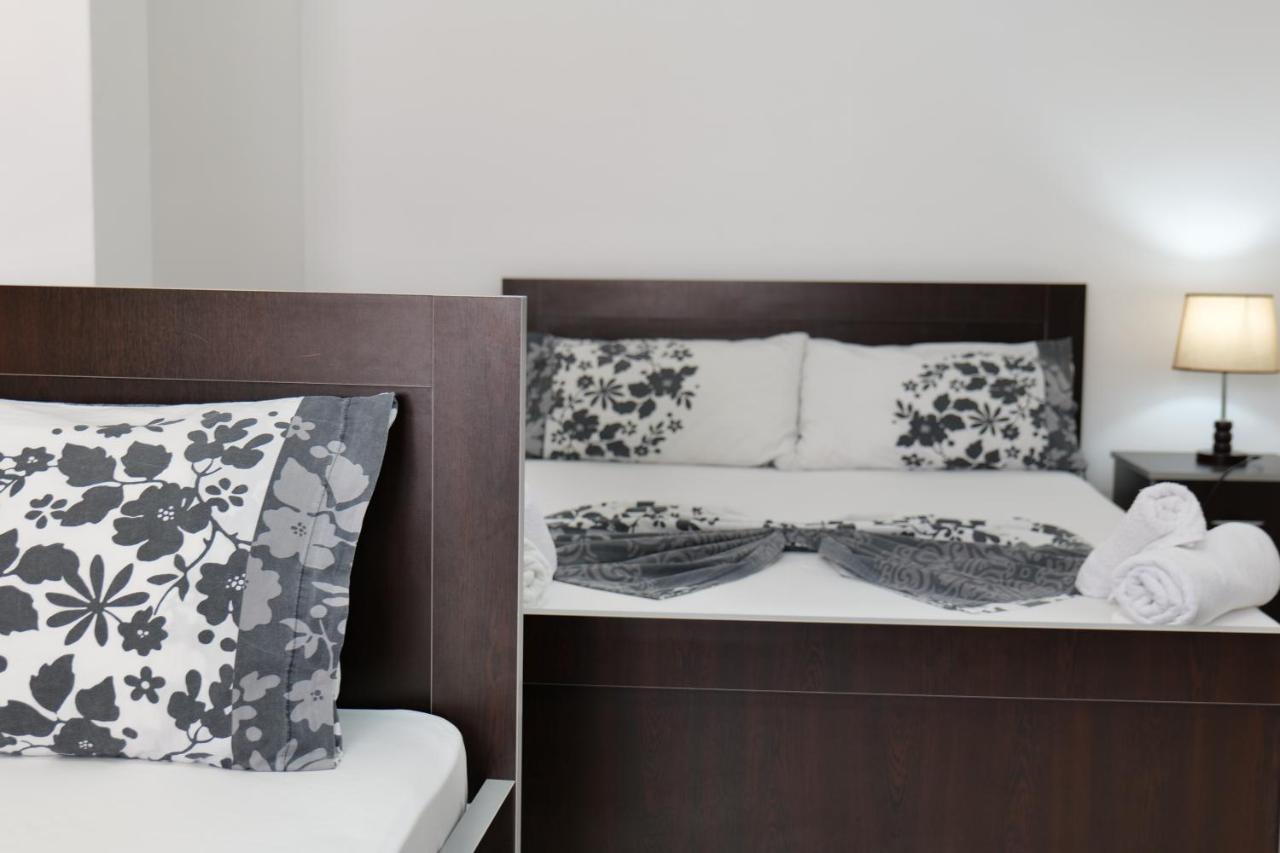 Vila Panorama Piqeras Bed & Breakfast Екстериор снимка