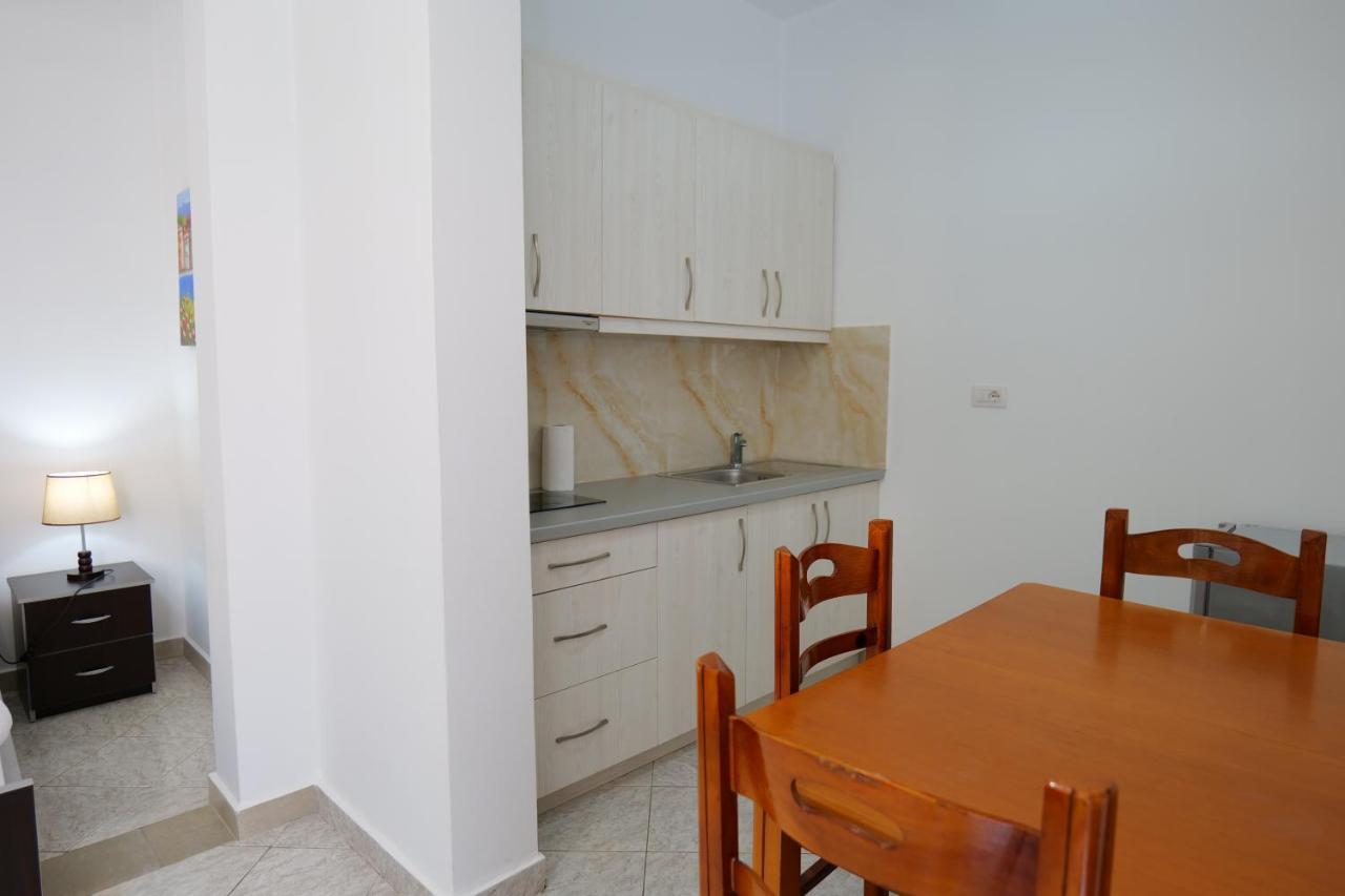 Vila Panorama Piqeras Bed & Breakfast Екстериор снимка