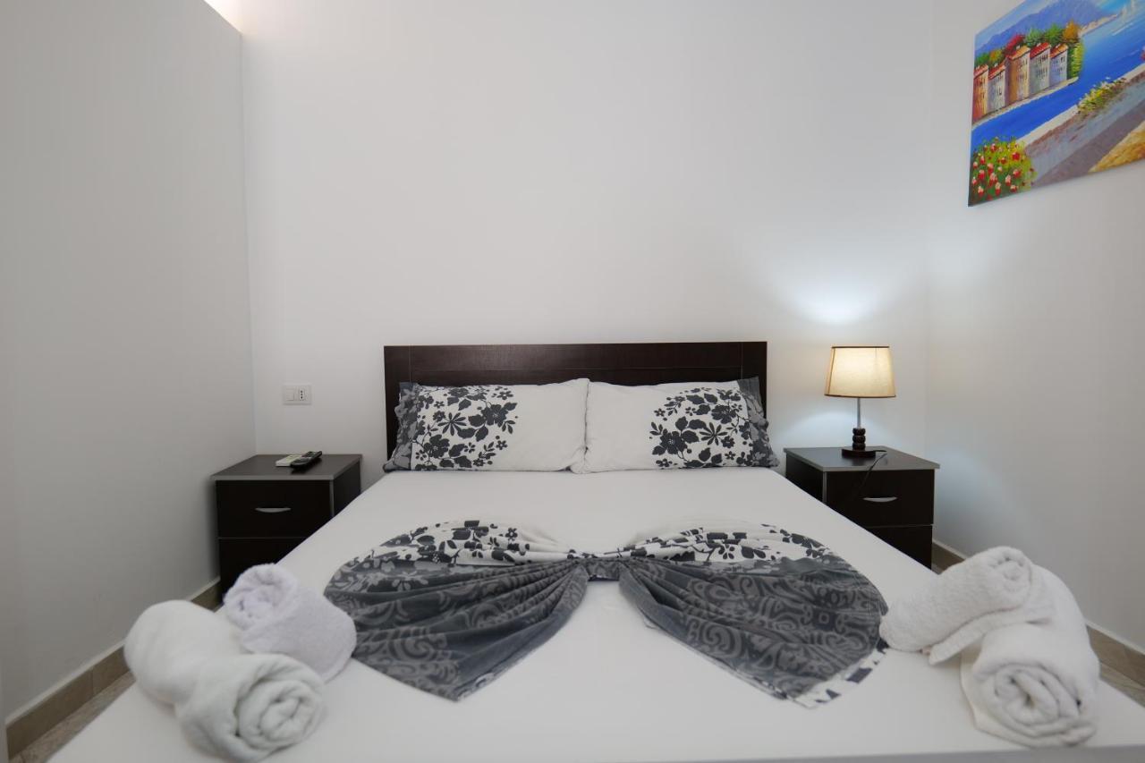 Vila Panorama Piqeras Bed & Breakfast Екстериор снимка