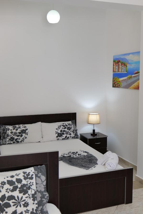 Vila Panorama Piqeras Bed & Breakfast Екстериор снимка